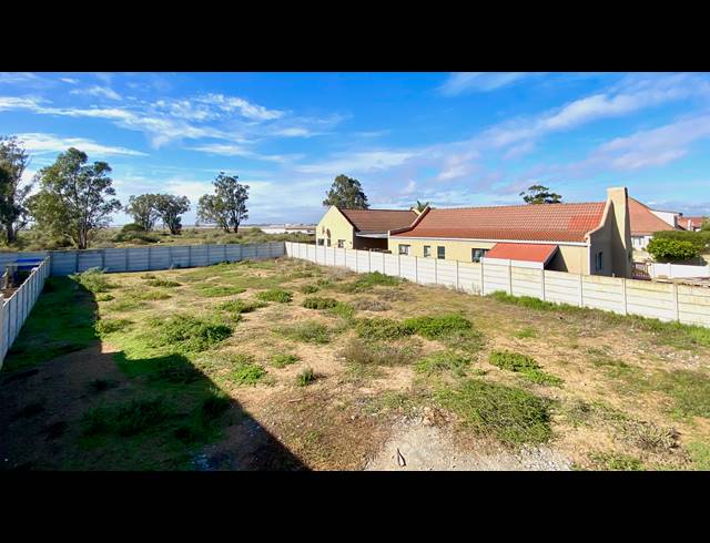 569M² VACANT LAND FOR SALE IN PORT OWEN